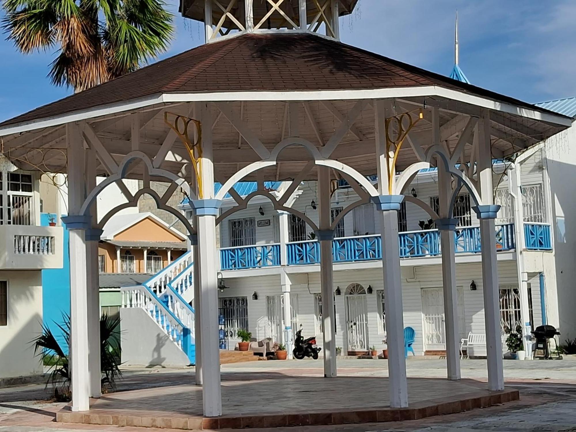 Cortlang Vacation Rentals - Located In El Pueblito Near Playa Dorada Pop Puerto Plata Bagian luar foto